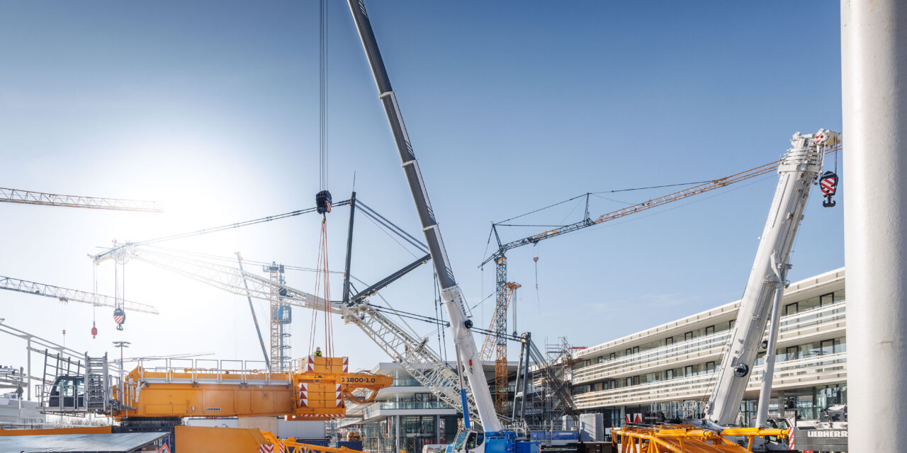 Transportes Crexell incorpora cinco nuevas grúas Liebherr y suma la primera grúa eléctrica del país para el sector petrolero