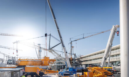 Transportes Crexell incorpora cinco nuevas grúas Liebherr y suma la primera grúa eléctrica del país para el sector petrolero