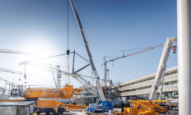Transportes Crexell incorpora cinco nuevas grúas Liebherr y suma la primera grúa eléctrica del país para el sector petrolero
